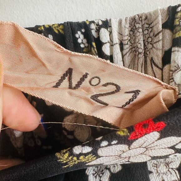 N°21 Silk Floral Crop Pants – Italian 38 –‎ Luxury Lounge Trousers – $450 MSRP - Picture 2 of 11